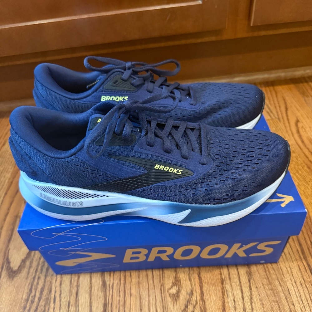 Brooks Adrenaline Men’s 8.5